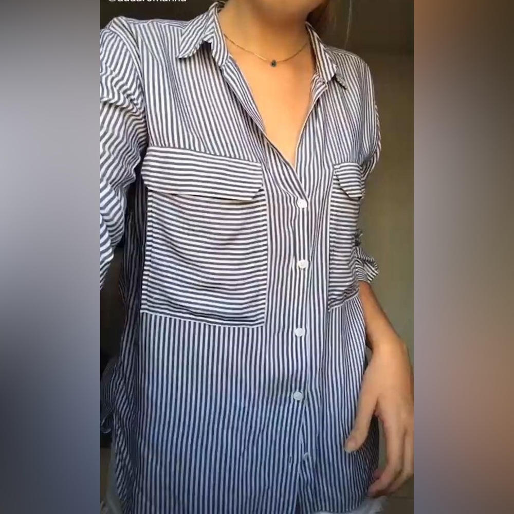 ‼️ LAST CHANCE Zara Blue and White Striped Button-Up Shirt